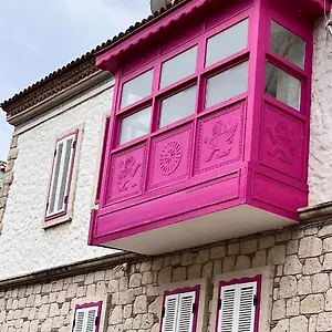 https://leo-alacati-butik-hotel.aegeanhotels.net