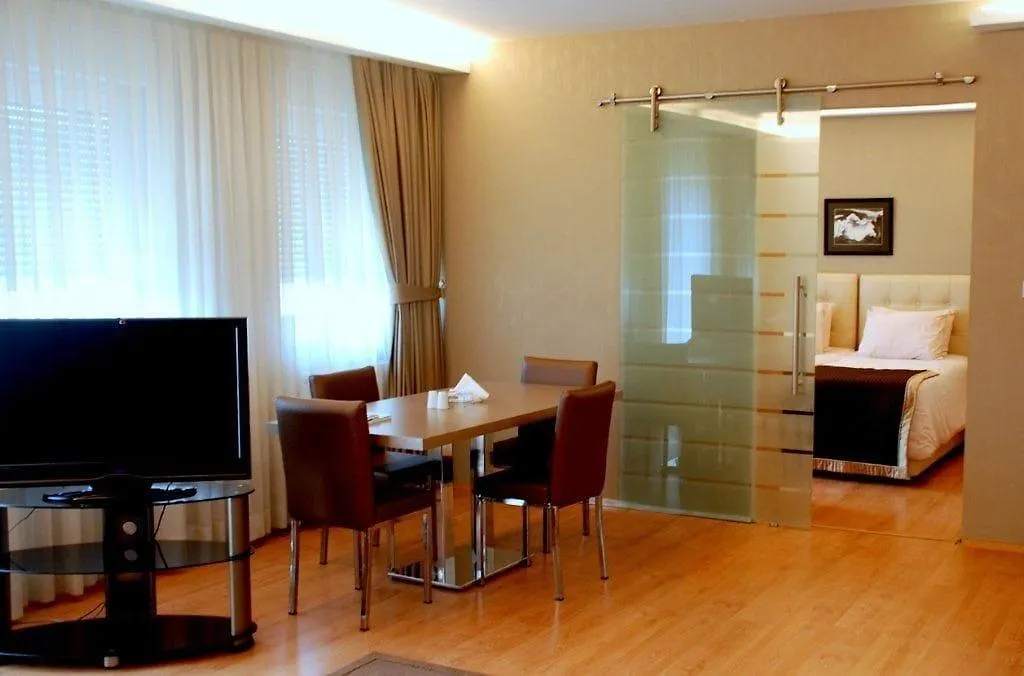 One İstanbul Otel Suadiye 3*,